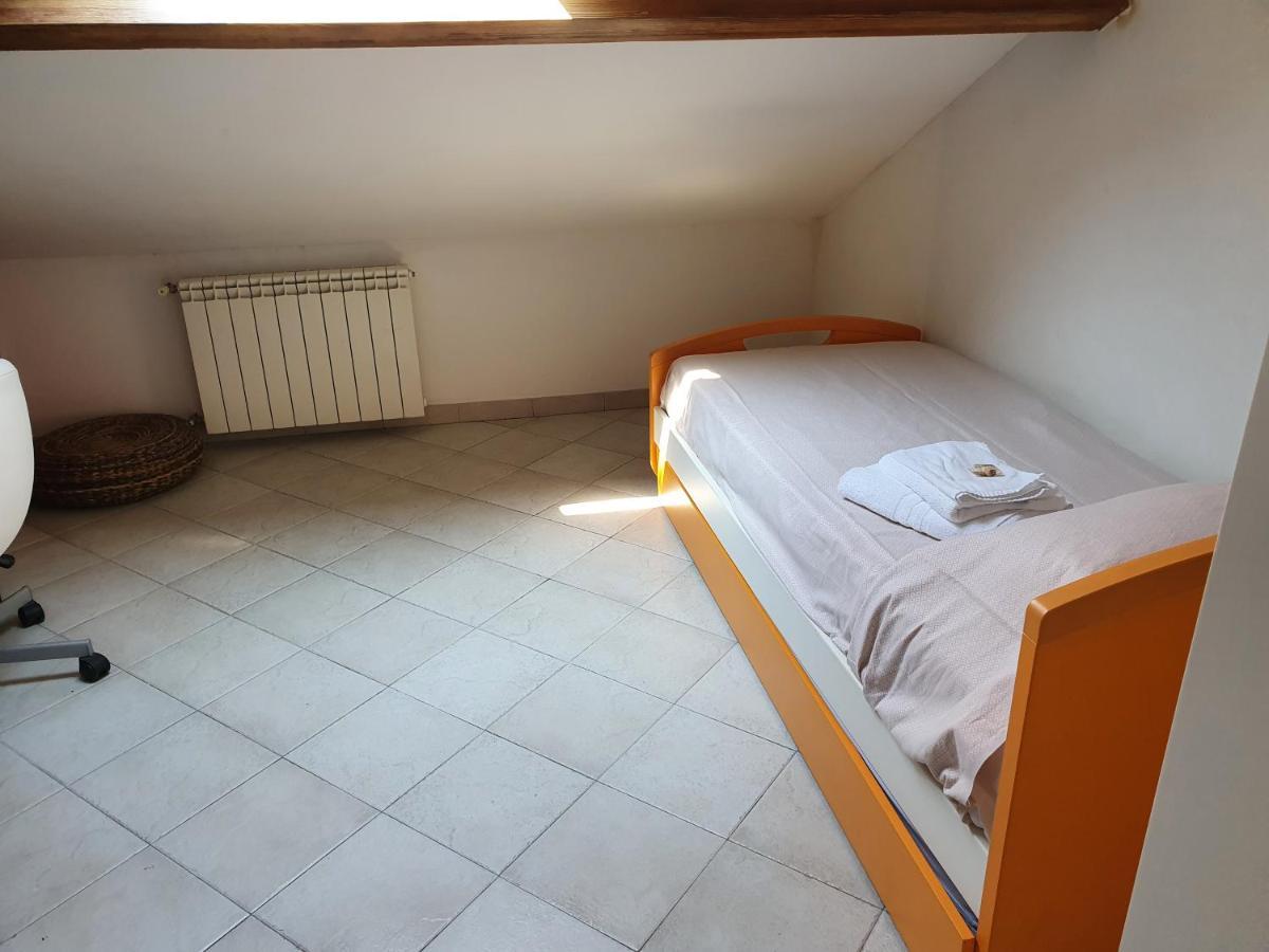 Apartamento La Mansarda Savona Exterior foto